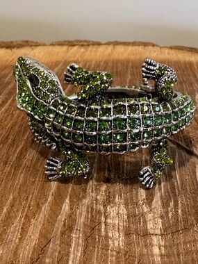 Green Crystal Alligator 🐊 Bracelet